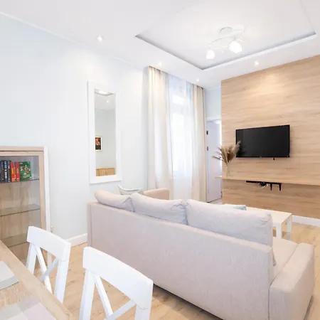 Monte 49 Z Prywatnym Parkingiem Apartment